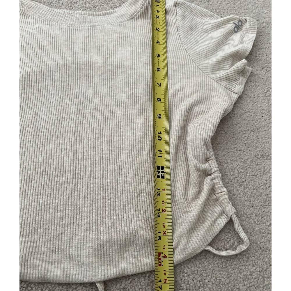 NWT Alo Yoga Ribbed Manifest Short Sleeve Top Oatmeal Backless Crop Size M? - Picture 7 of 7
